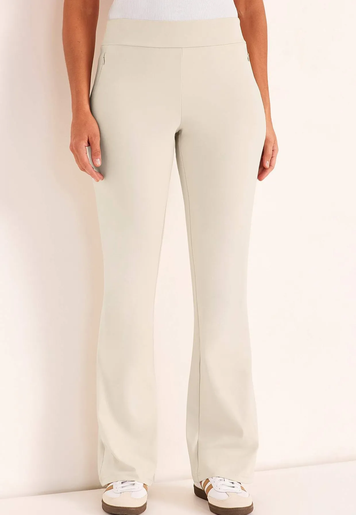 Alsidige jerseybukser med en bootcut Daria