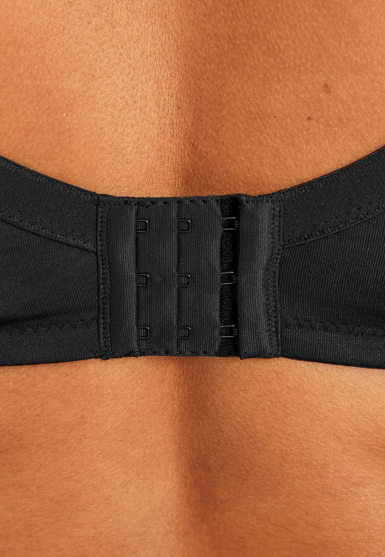 Bh med bøjler med blonde