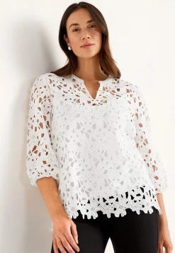 Blondebluse med et blomstermønster | Cellbes