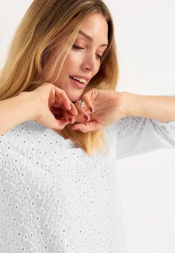 Blondetop med hulmønster | Cellbes