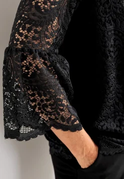 Blondetop med trompetærme