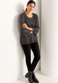 Blondetop med trompetærme | Cellbes