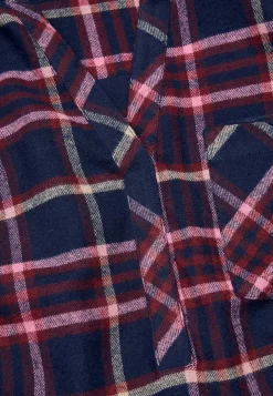 Bluse i flonel med brystlomme | Cellbes