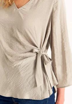 Bluse med bindebånd
