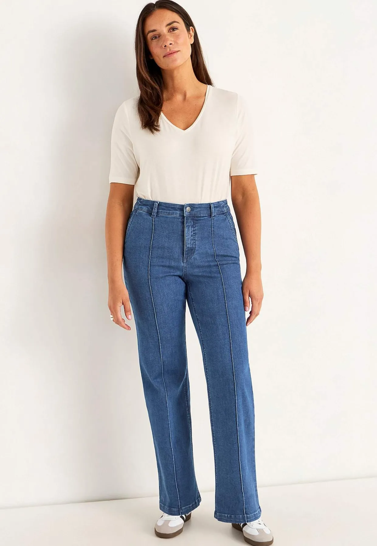 Brede jeans med syede pressefolder Mia