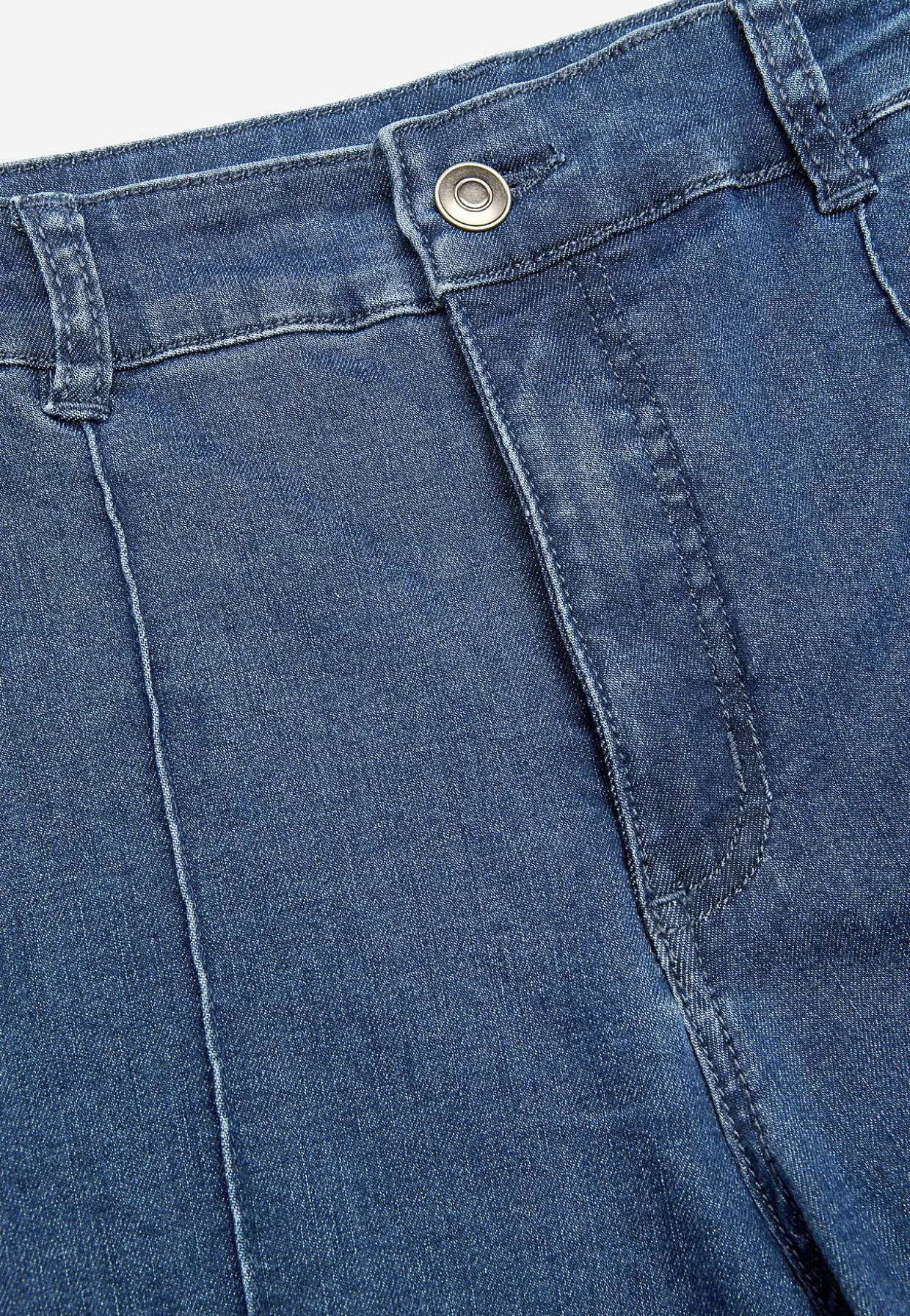 Brede jeans med syede pressefolder Mia