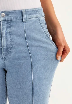 Brede jeans med syede pressefolder Mia