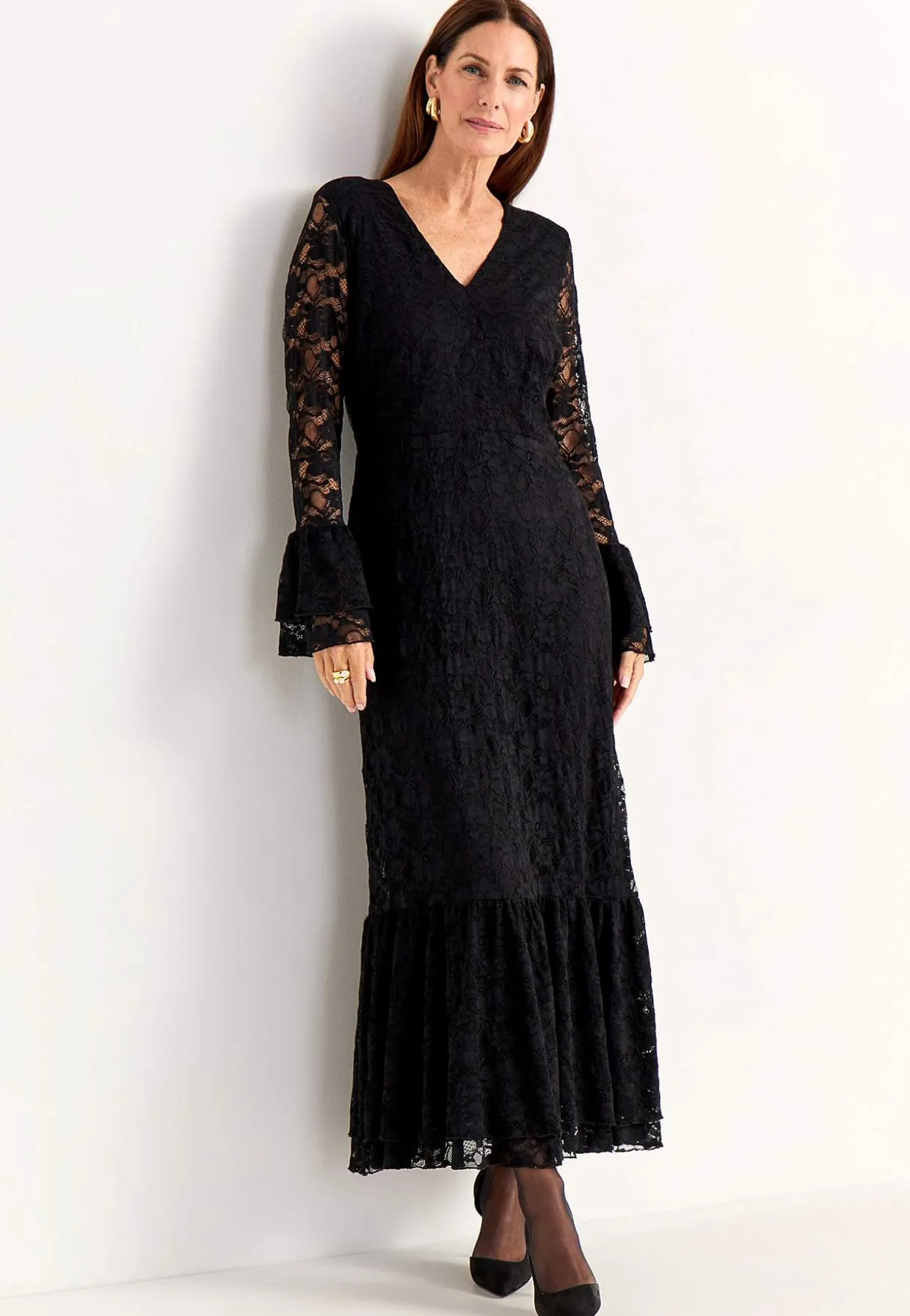 Elastisk blondekjole