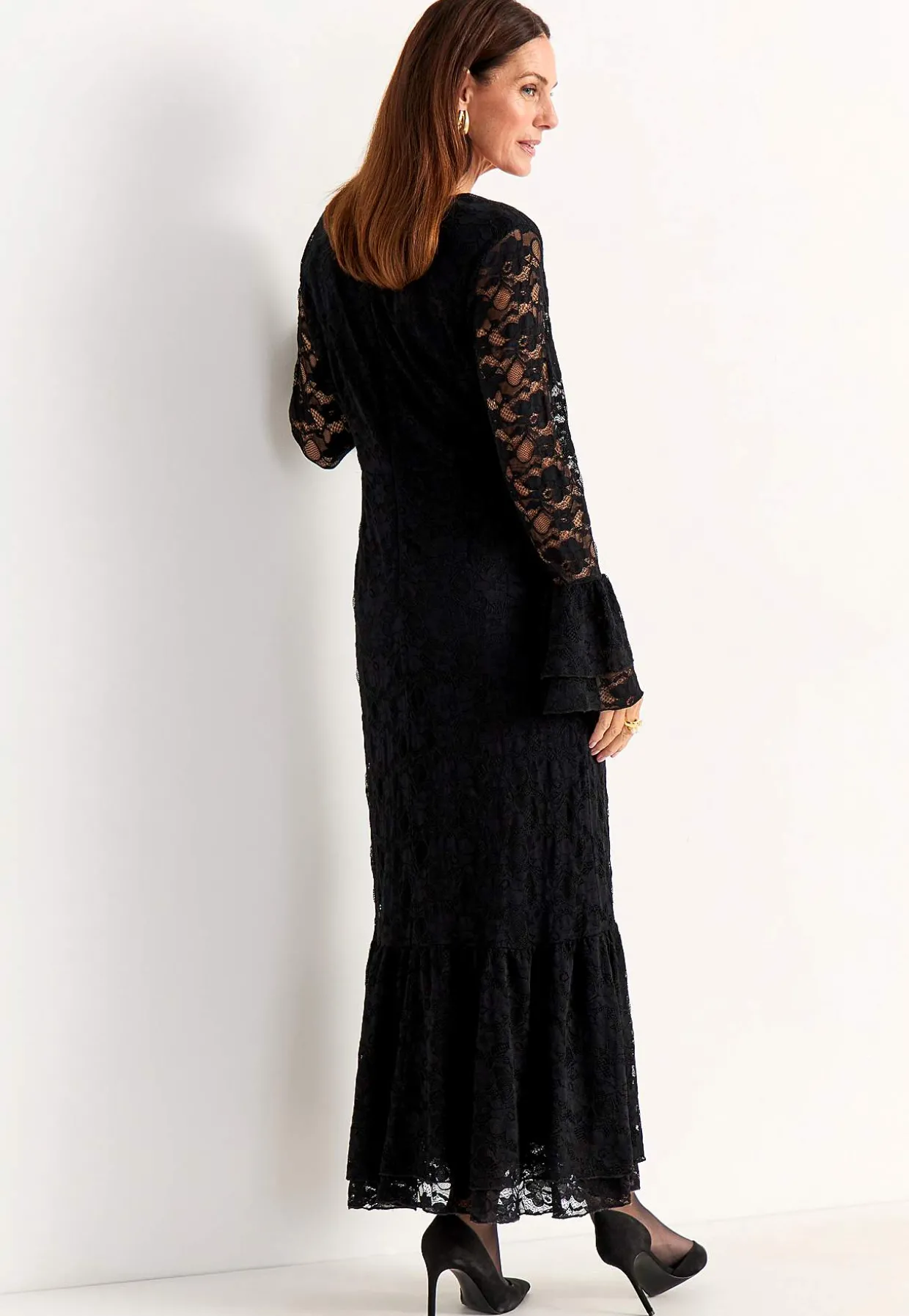 Elastisk blondekjole