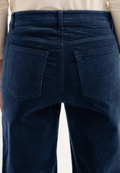 Elastiske fløjlsbukser med brede ben