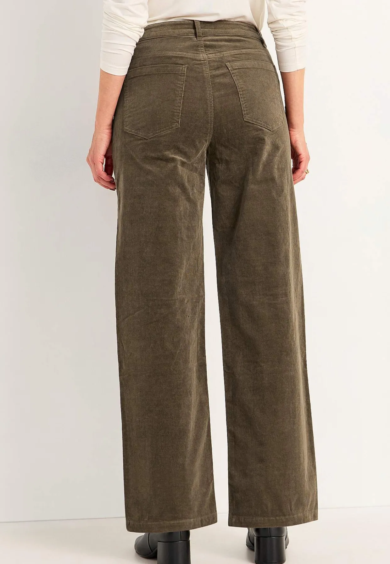 Elastiske fløjlsbukser med brede ben
