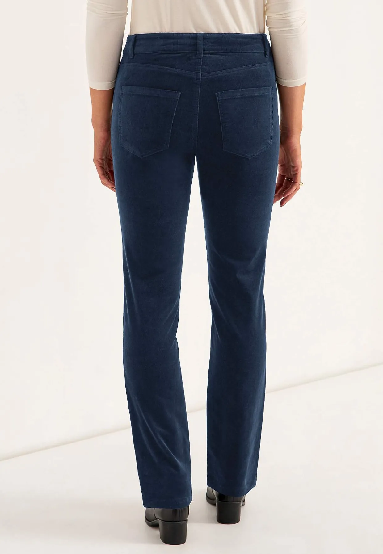 Elastiske fløjlsbukser med lige ben