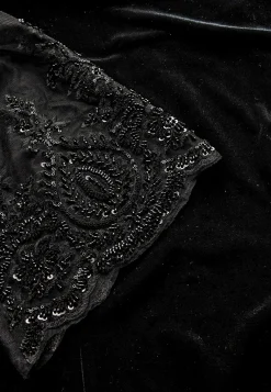 Festkjole med blonde og perlebroderi