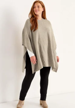 Fintstrikket poncho
