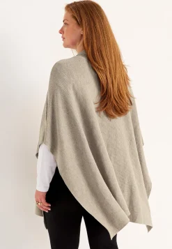 Fintstrikket poncho