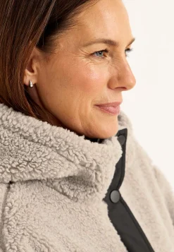 Fleecejakke med hætte