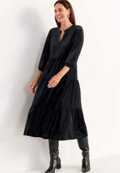 Fløjlskjole med volant