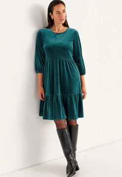 Fløjlskjole med volanter | Cellbes