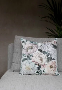 Fløjlspudebetræk med blomstermønster | Cellbes