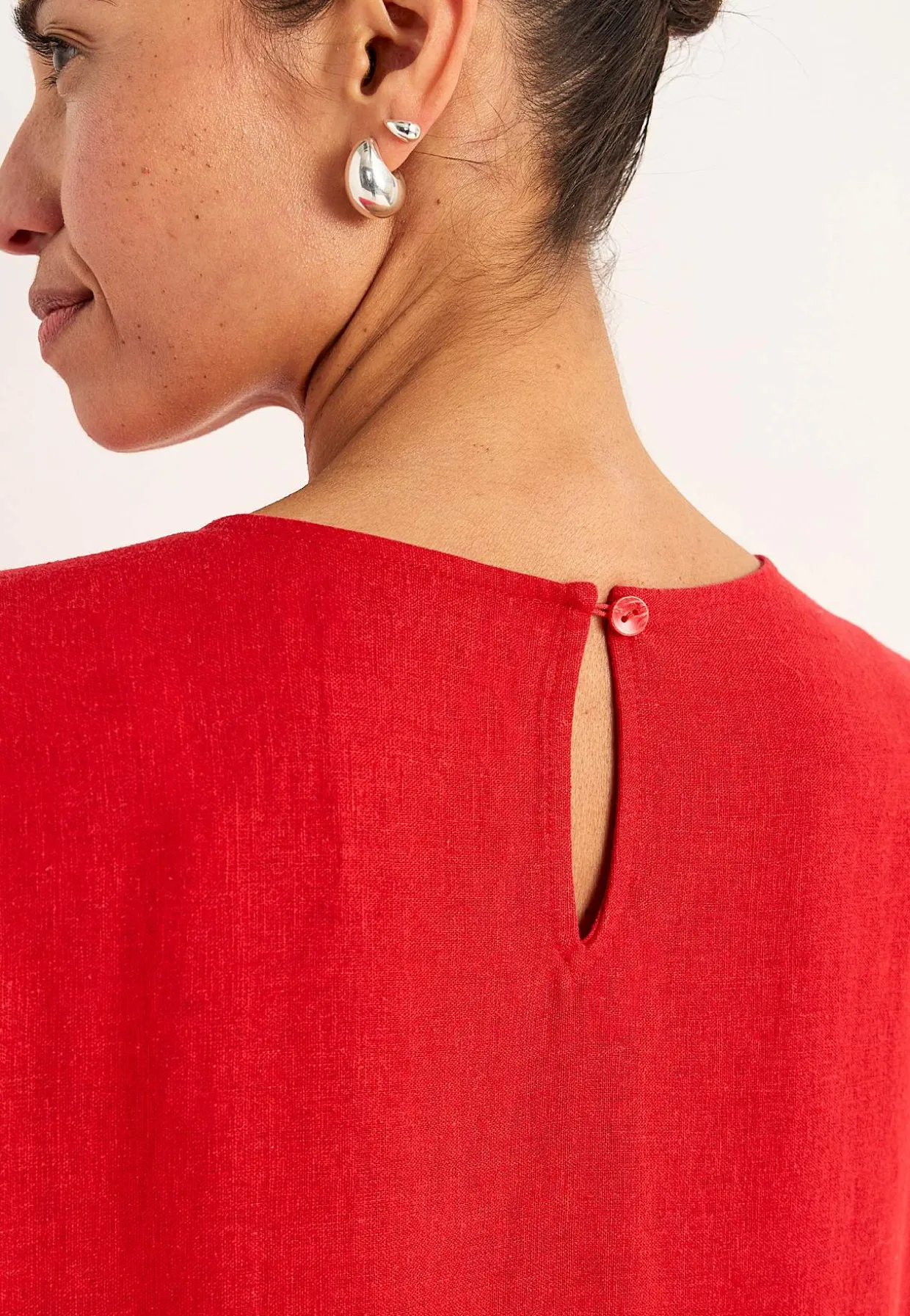 Hørkjole med volanter