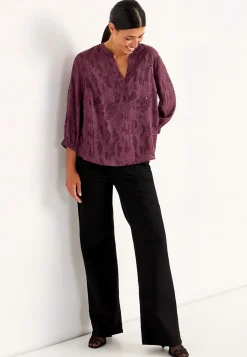 Jacquardvævet, næsten gennemsigtig bluse | Cellbes