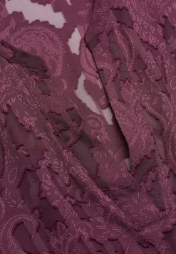 Jacquardvævet, næsten gennemsigtig bluse | Cellbes