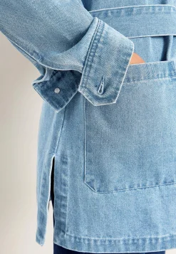 Jeansjakke med bindebånd