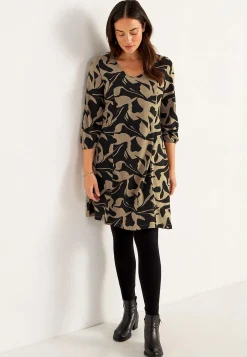 Jerseykjole med prinsessesnit