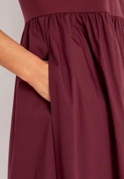 Kjole i poplin og jersey