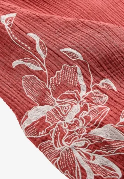 Kjole i rynket bomuld med broderi