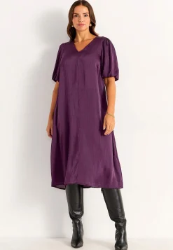 Kjole med pufærmer | Cellbes