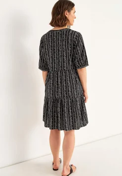 Kjole med volant | Cellbes