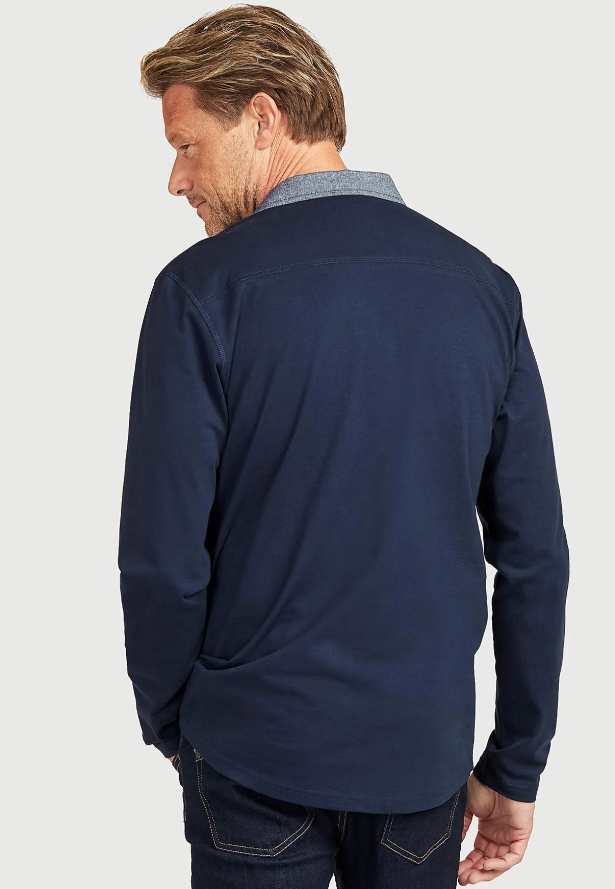 Komfortabel langærmet trøje med krave