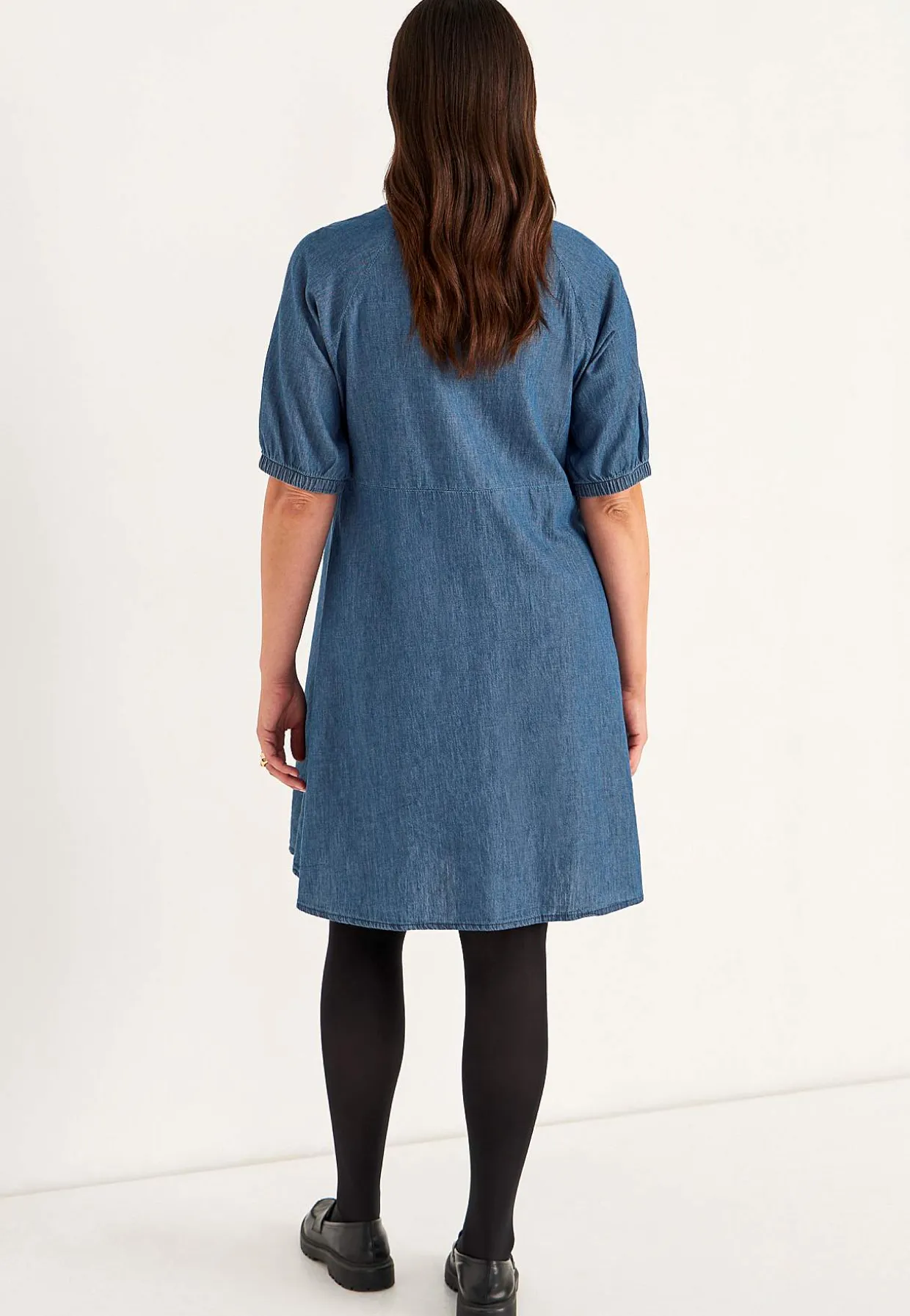 Kort cowboykjole med pufærmer | Cellbes