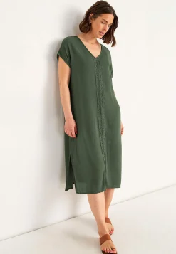 Kreppet kjole med lommer