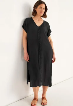 Kreppet kjole med lommer