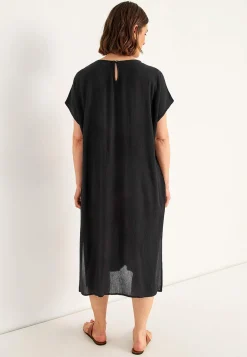 Kreppet kjole med lommer