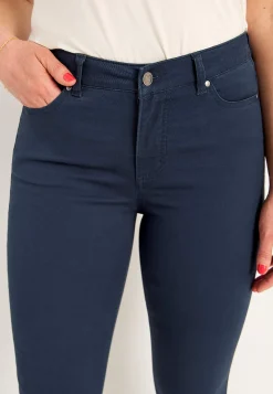 Lidt slankeree ankeljeans