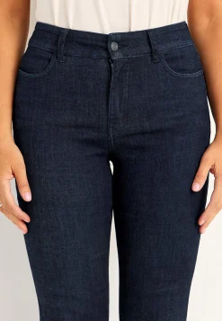 Lige jeans i denim med superstræk Sara | Cellbes