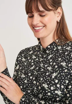 Mønstret skjortekjole