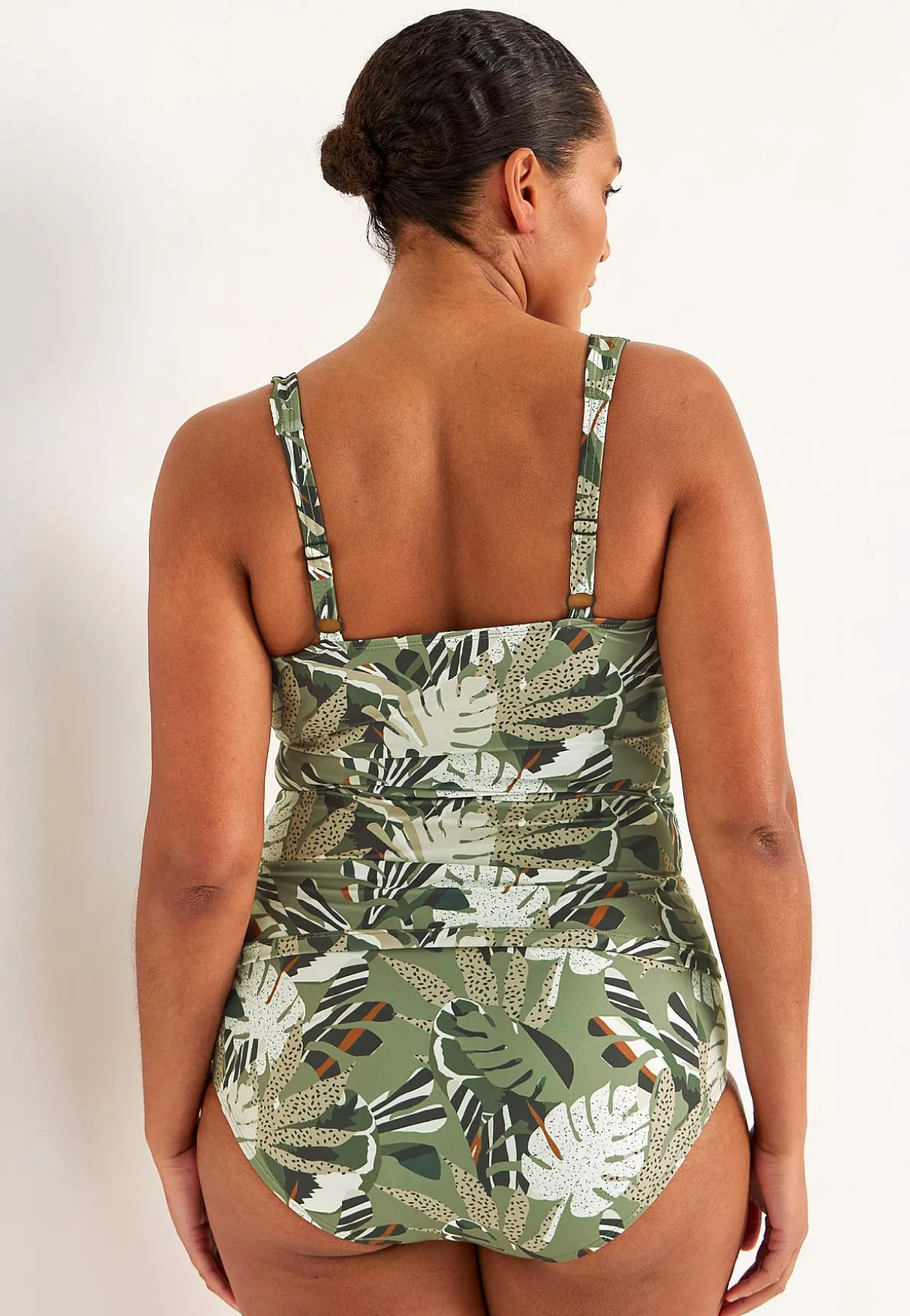 Mønstret tankinitop med shaping-effekt | Cellbes