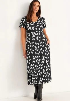 Mønstret viskosekjole