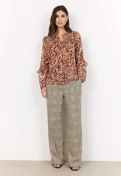 Næsten gennemsigtig bluse med volanter | Cellbes