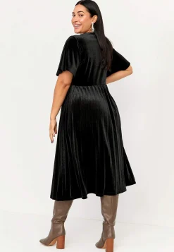 Plisseret fløjlskjole