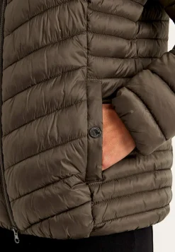 Praktisk, stilfuld letvægtsjakke