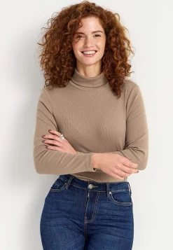 Ribbet turtleneck trøje i økologisk bomuld