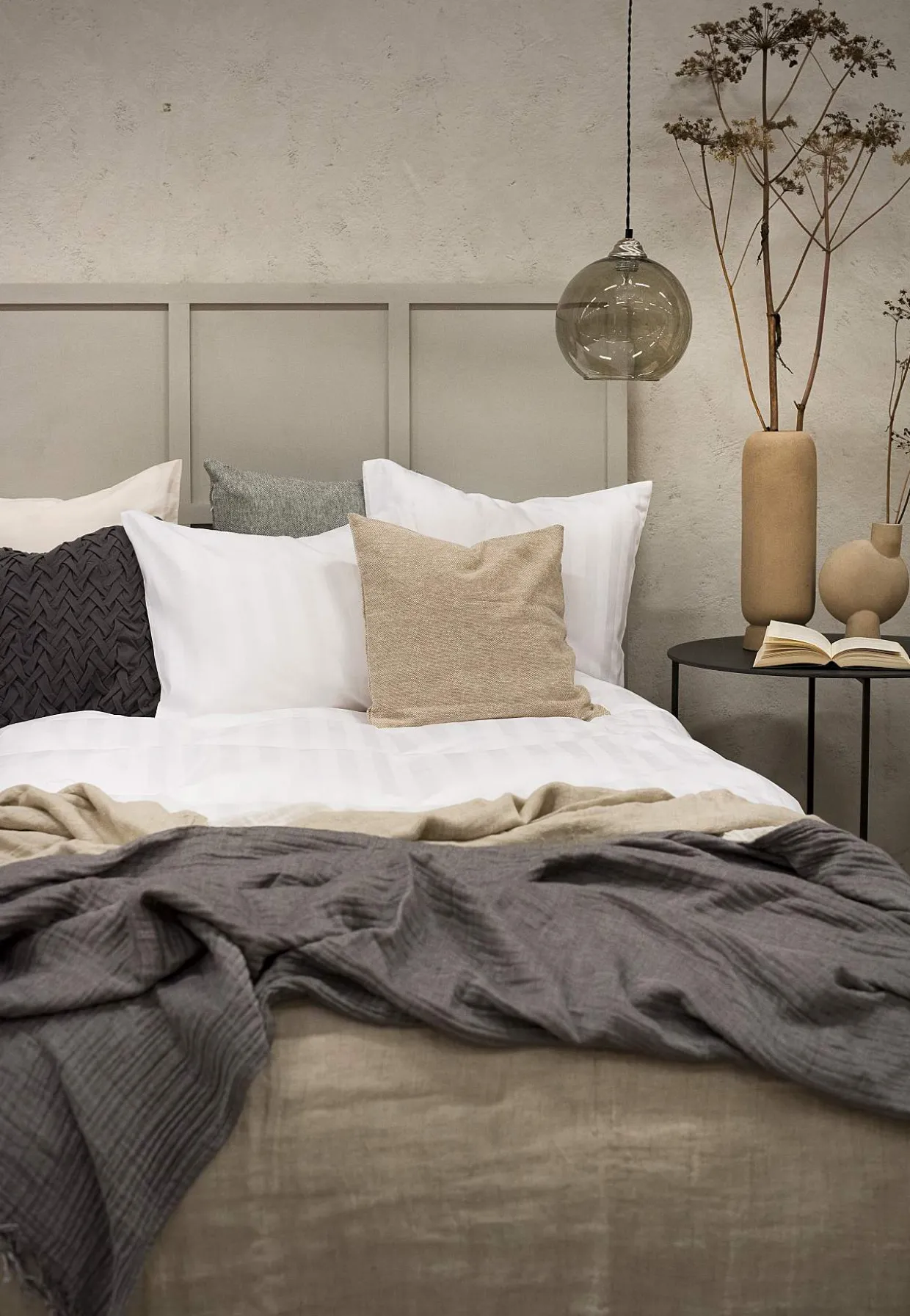 Sengesæt i satin 150x210 cm