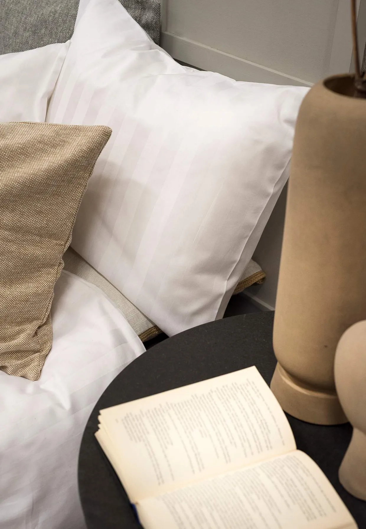 Sengesæt i satin 150x210 cm