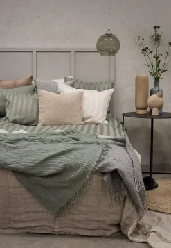 Sengesæt i satin 220x210 cm