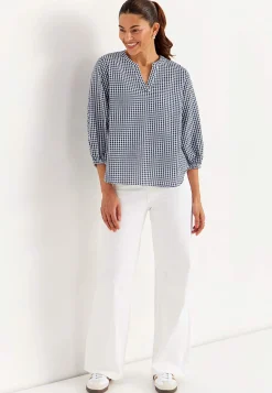 Småternet bluse i seersucker